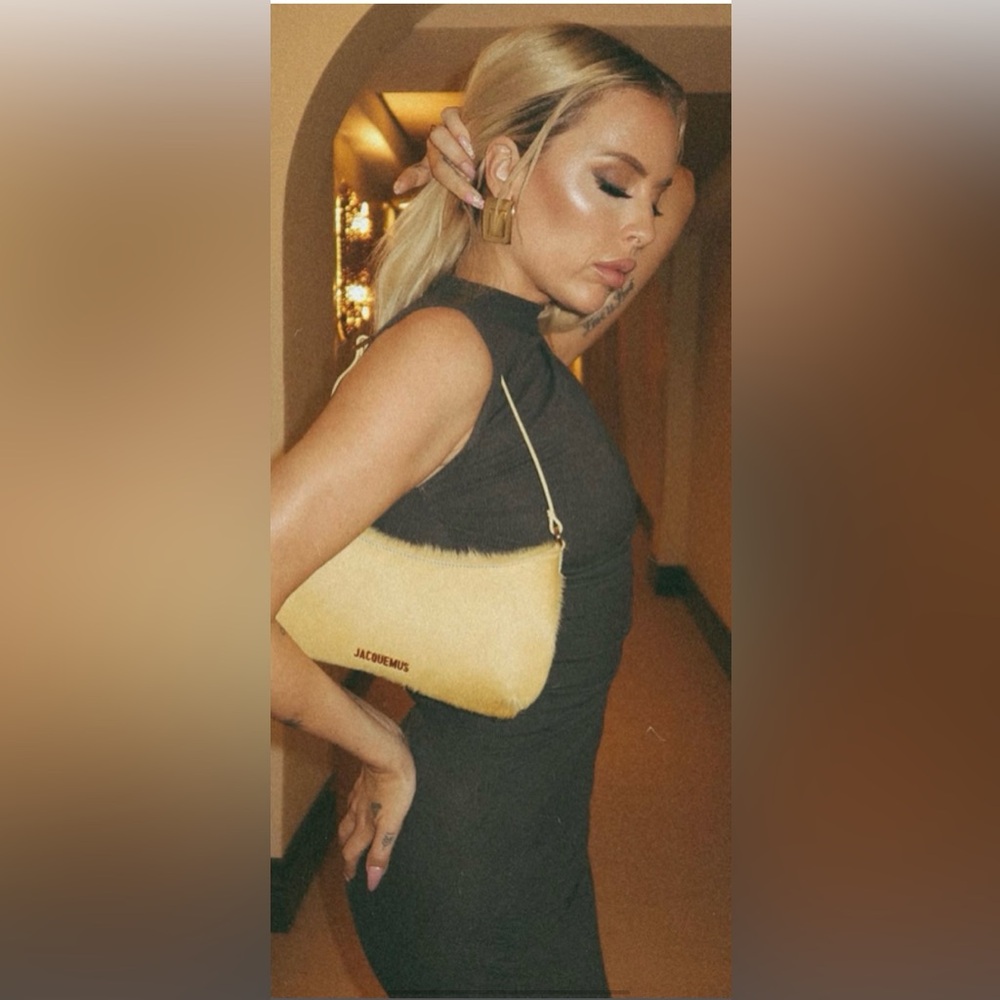 🍋JACQUEMUS LE BISOU SHOULDER BAG MINI BUTTER YELLOW DYED CALF FUR